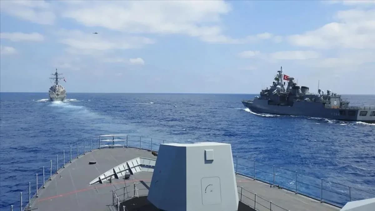 İsrail Donanması Gazze’de Balıkçı Teknelerini Vurdu! 2 Yaralı