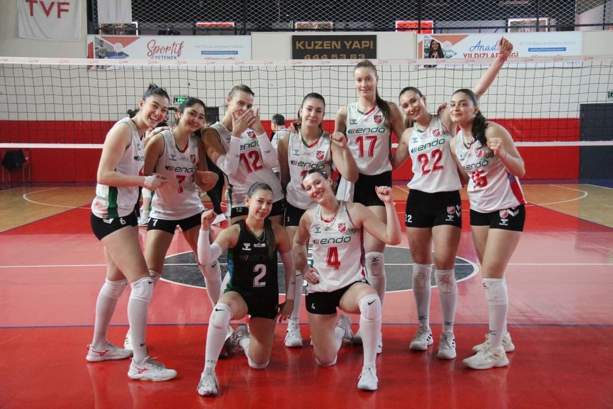 Karşıyaka Voleybol Takımı Play-Off’a Hazır