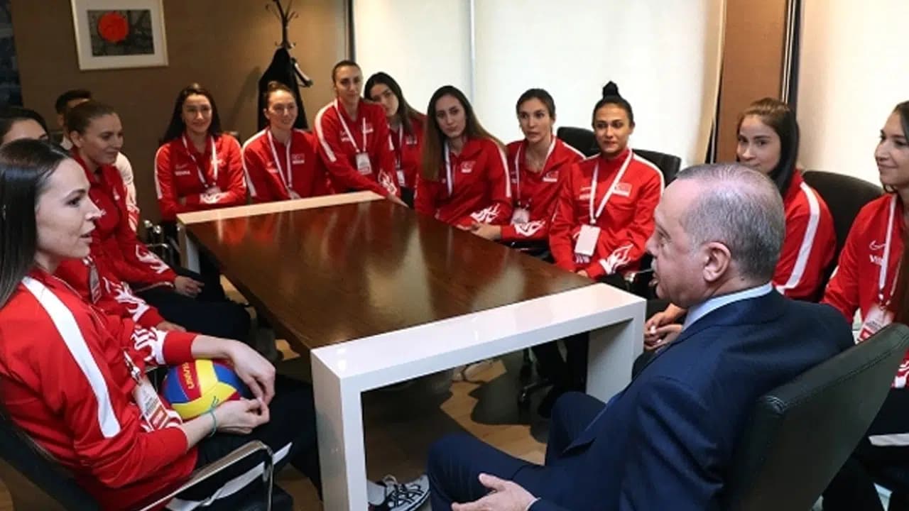 Erdoğan'dan Filenin Sultanları'na şampiyonluk mesajı