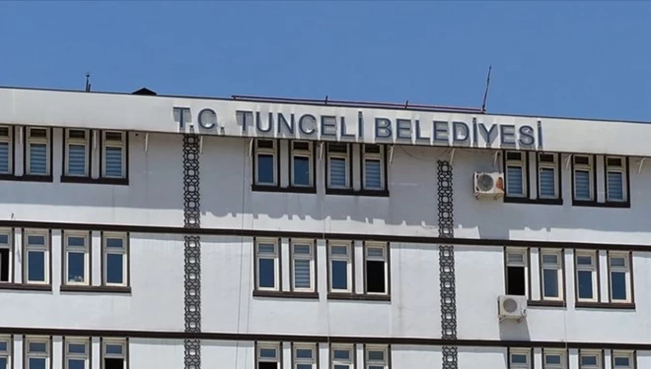 Tunceli Belediye Başkanı Cevdet Konak ile Ovacık Belediye Başkanı Mustafa Sarıgül Görevden Alındı