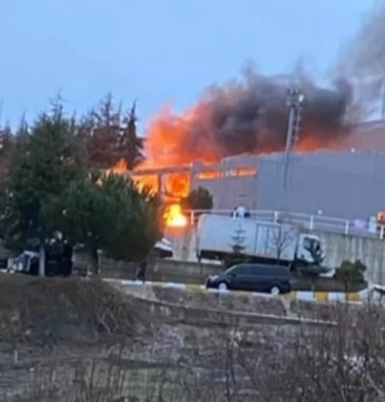Balıkesir'de Patlayıcı Fabrikasında Feci Patlama: 12 Ölü, 5 Yaralı