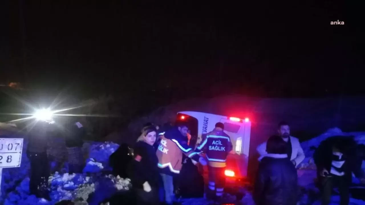 Diyarbakır-Bingöl Yolunda Feci Kaza! Ölü ve Yaralılar Var
