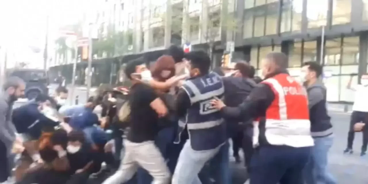 Taksim’e Yürümek İsteyen Öğrencilere Polis Müdahalesi! Biber Gazı Kullanıldı