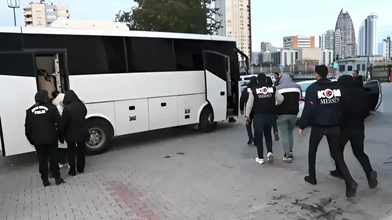 Mersin ve Adana’da Büyük Tefeci Operasyonu! 25 Kişi Tutuklandı
