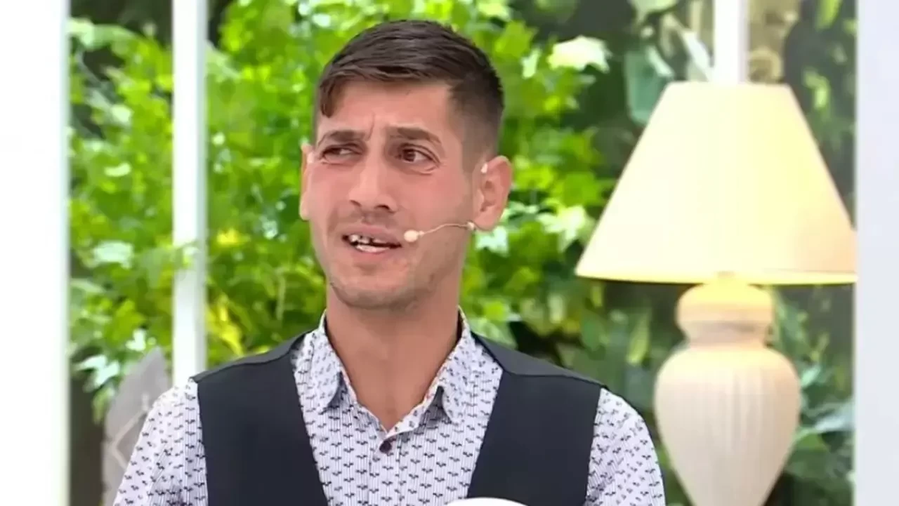 Esra Erol Canlı Yayında Şok Oldu! Dilencinin Aylık Geliri Ne Kadar?