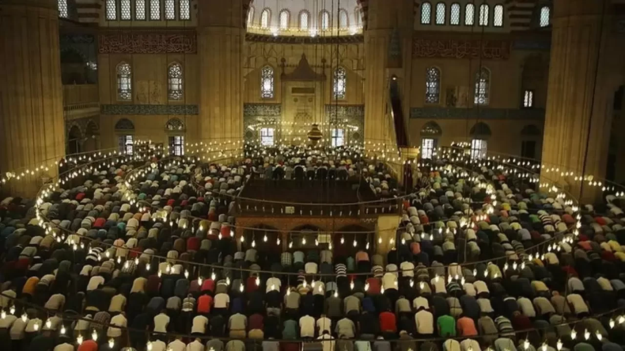 Bayram Namazına Hazır mısınız? İşte Tüm İllerin Namaz Saatleri