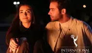 Özge Yağız ve Burak Berkay Akgül Emmy Heyecanı! Safir Dizisi New York Yolcusu