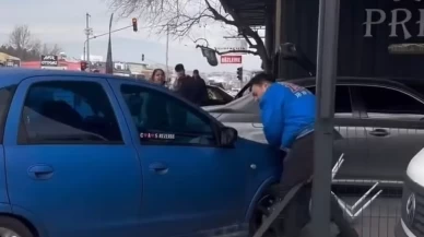 Denizli’de Şok Görüntüler! Sinir Krizi Geçiren Kadın Araçla Dükkanı Yıktı