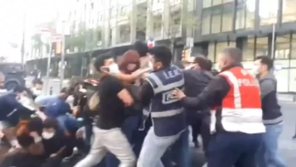 Taksim’e Yürümek İsteyen Öğrencilere Polis Müdahalesi! Biber Gazı Kullanıldı